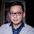 超巨胸喷奶水视频www免费网站